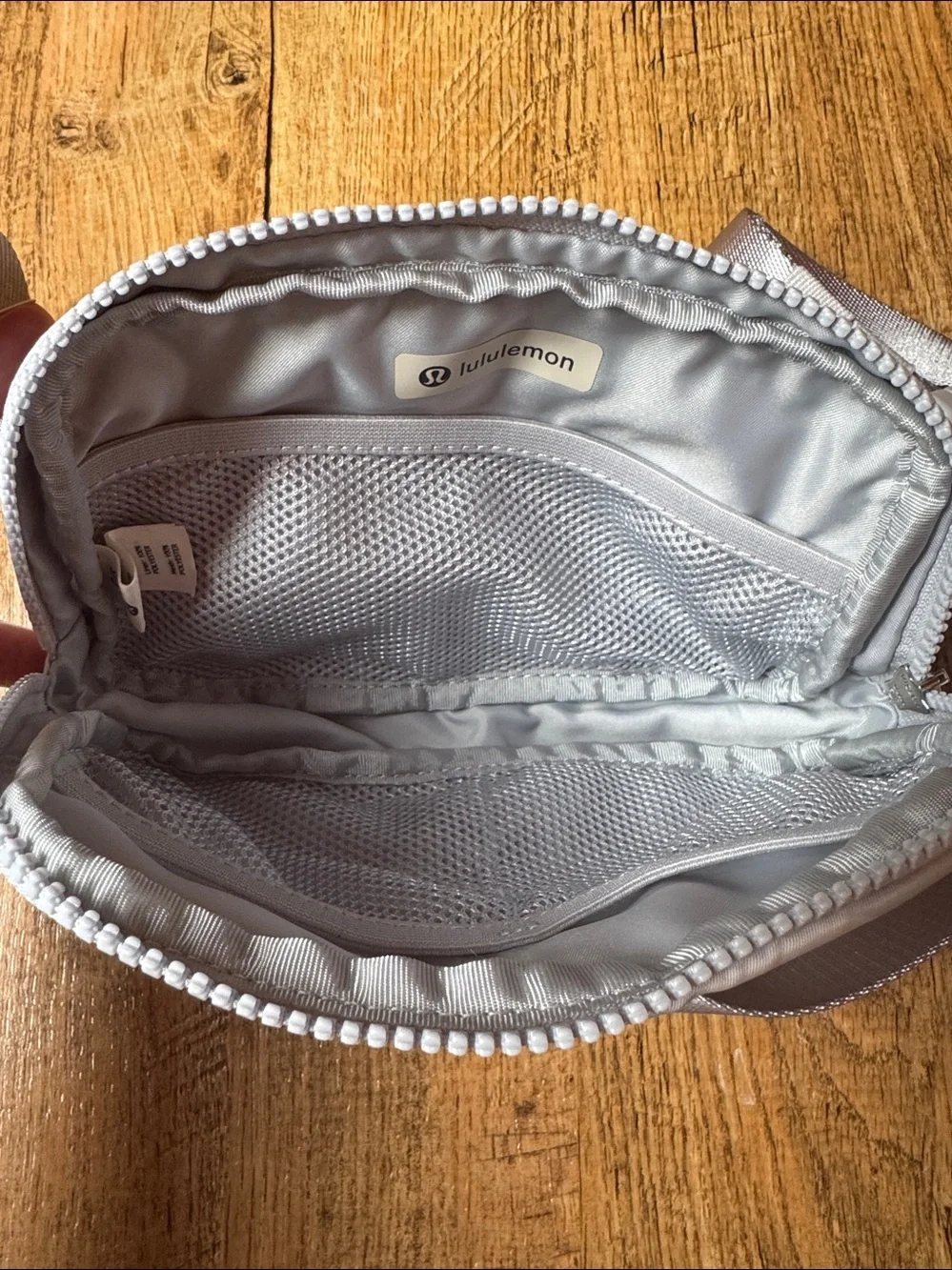 Lululemon Athletica Silver Camo Crossbody Everywhere Belt Bag NWOT ✨